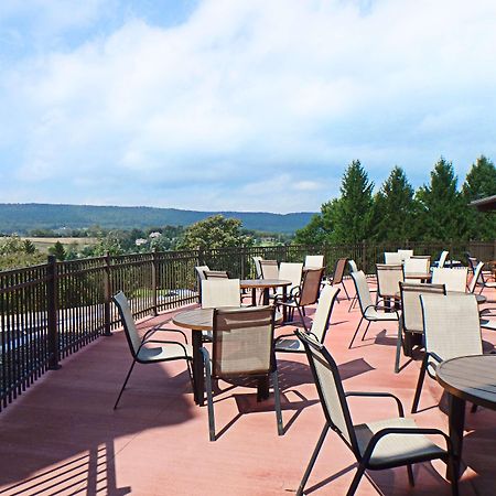 Wyndham Garden State College Otel Boalsburg Dış mekan fotoğraf