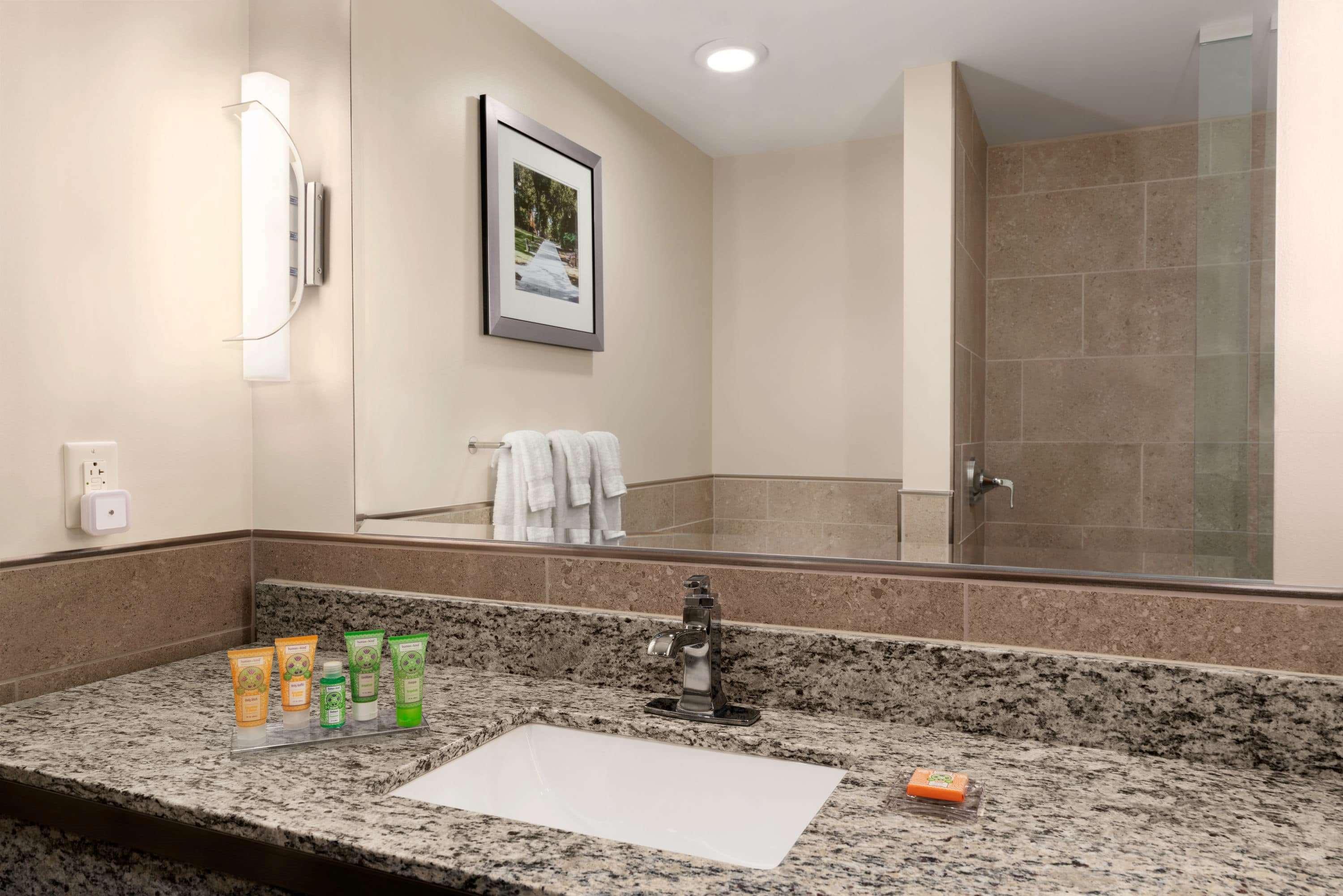 Wyndham Garden State College Otel Boalsburg Dış mekan fotoğraf