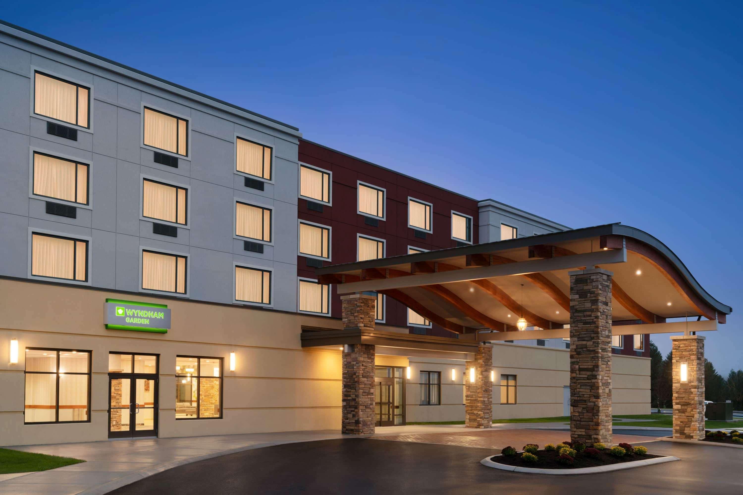 Wyndham Garden State College Otel Boalsburg Dış mekan fotoğraf