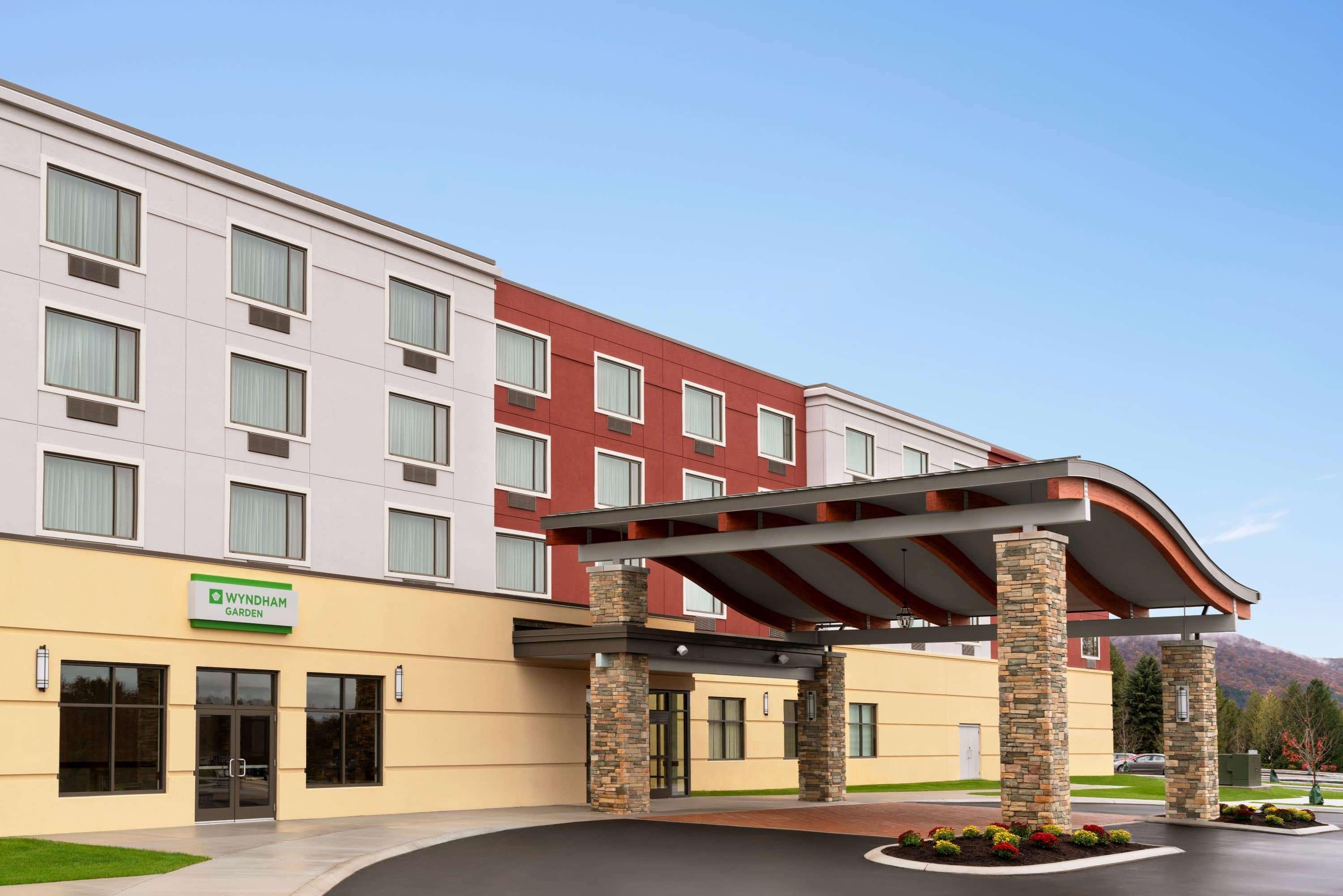 Wyndham Garden State College Otel Boalsburg Dış mekan fotoğraf