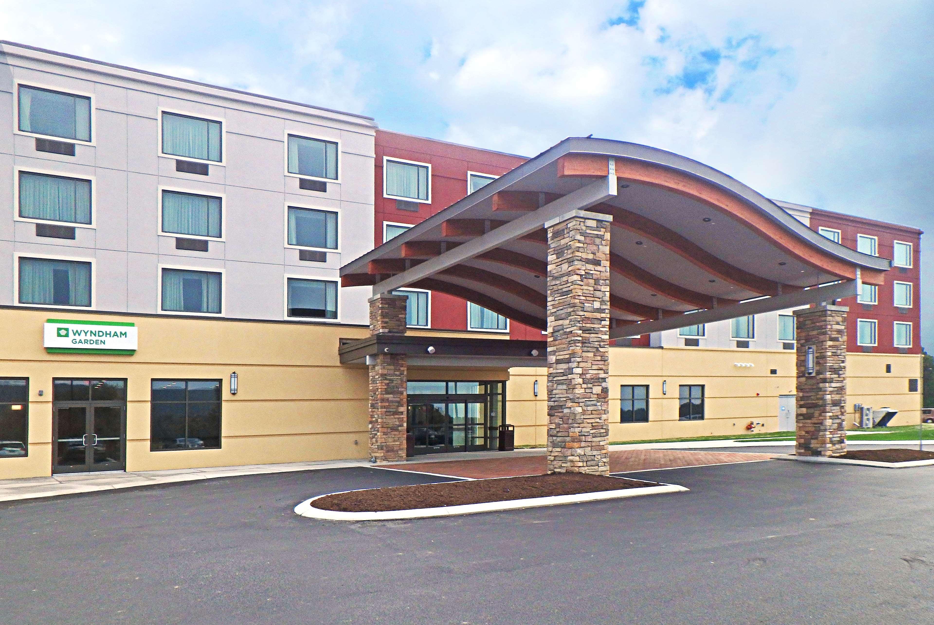 Wyndham Garden State College Otel Boalsburg Dış mekan fotoğraf