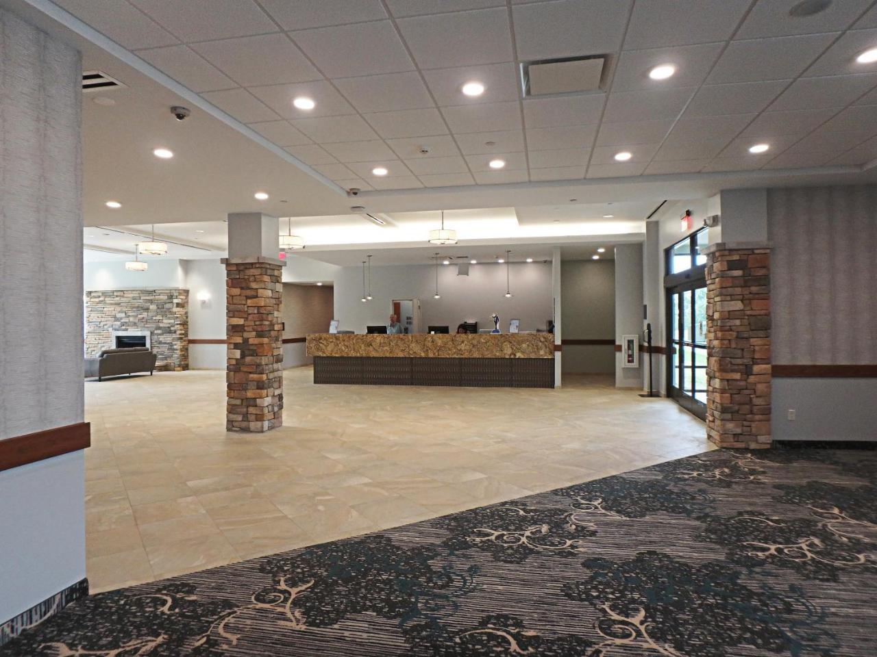 Wyndham Garden State College Otel Boalsburg Dış mekan fotoğraf